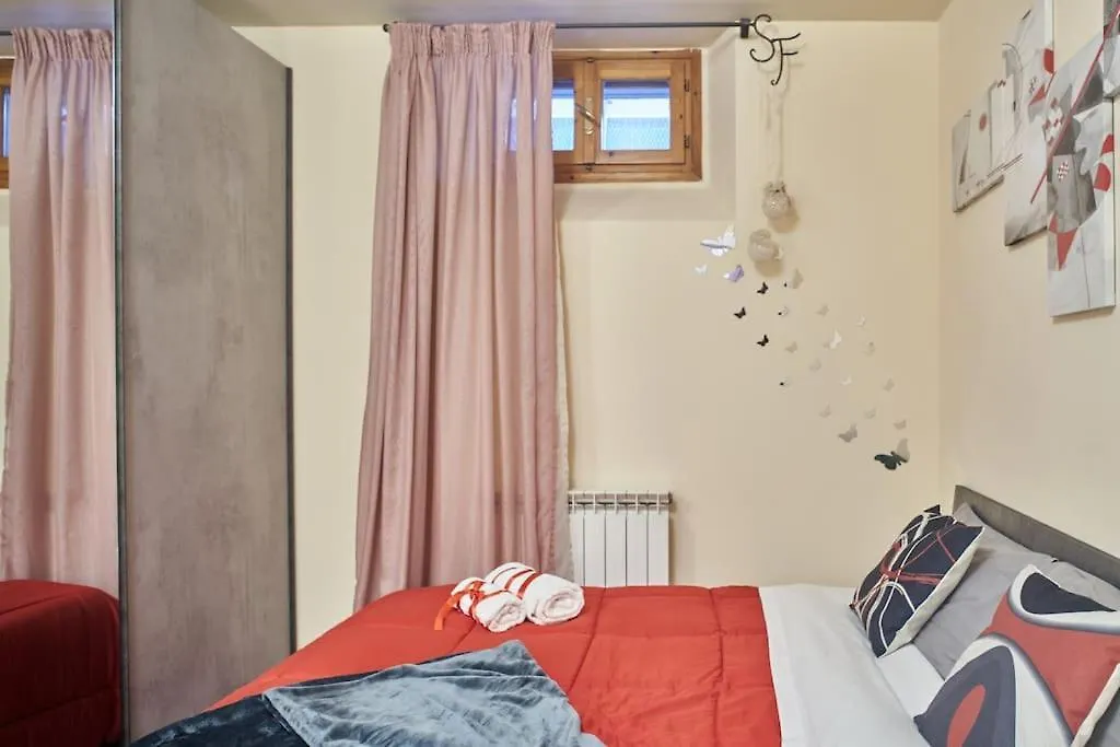 Elegant Apartment Siena